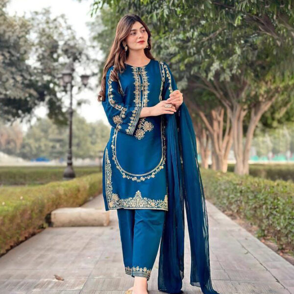3PC Lawn Embroidered Suit